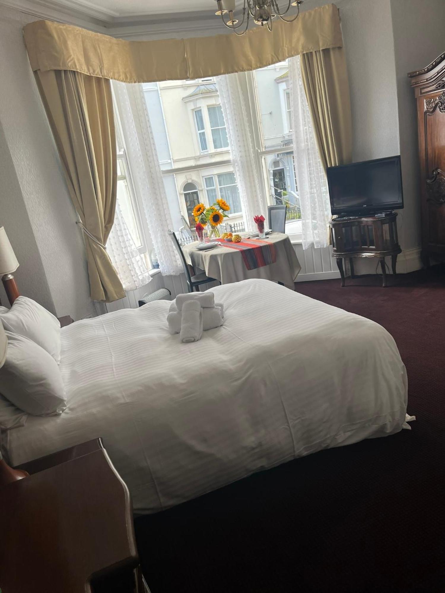 Hotel Bella Vista Llandudno Esterno foto
